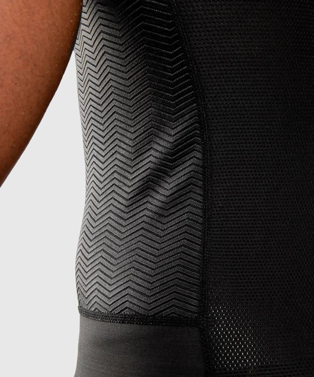 VENUM G-FIT Rashguard - Kort Arm Svart/Gull - Bilde 5