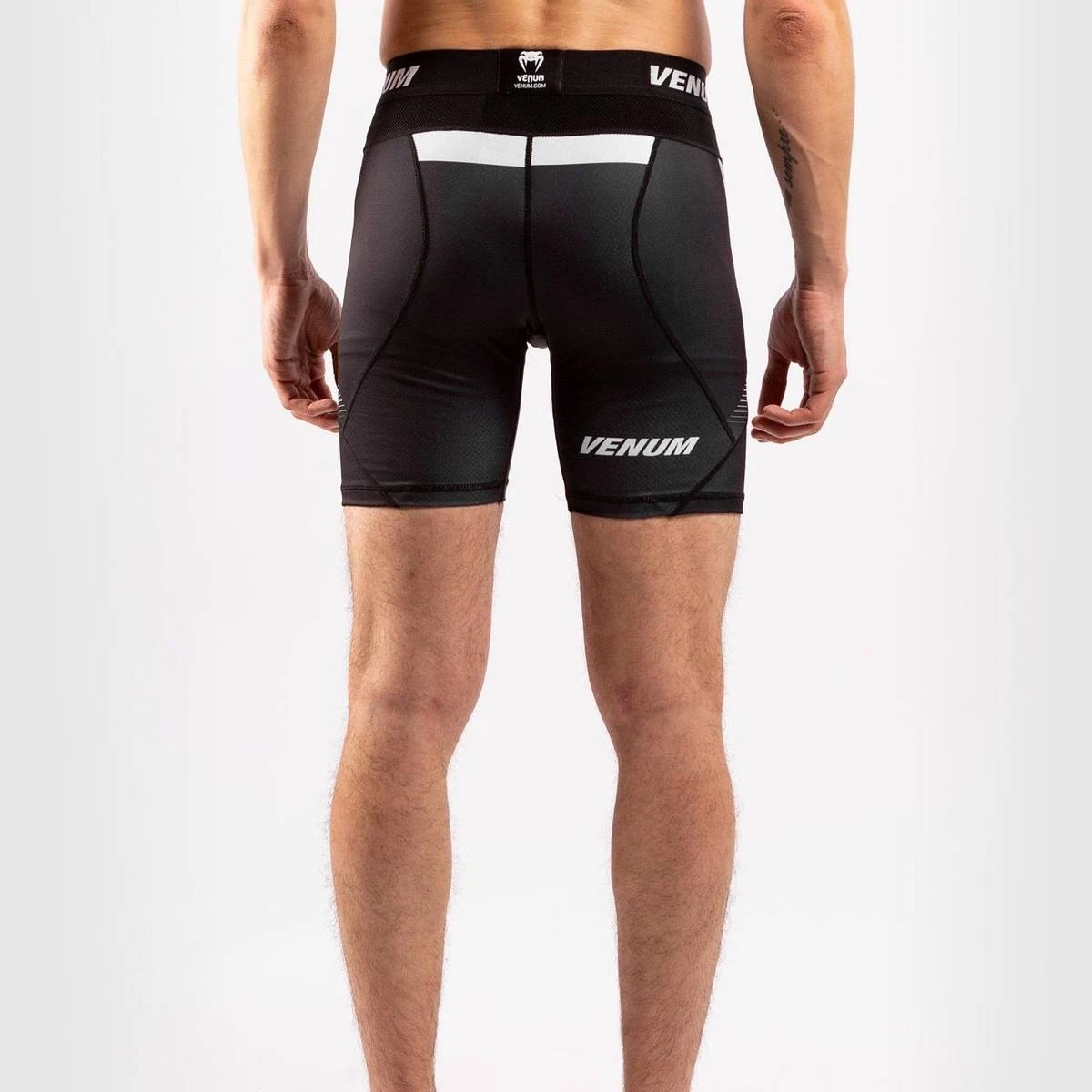 VENUM Nogi Vale Tudo Shorts - Svart/Hvit - Bilde 6