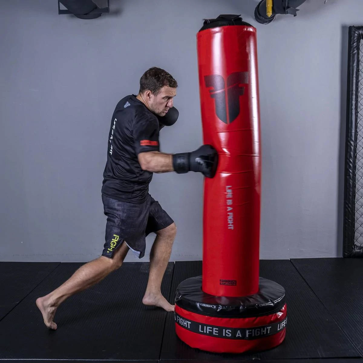 FIGHTER 3-1 Frittstående Boksesekk - Svart/Rød - Bilde 5